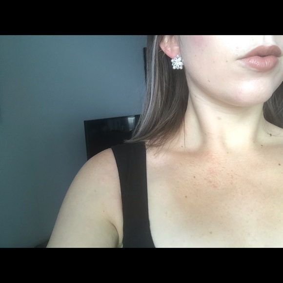 Swarovski Clip-on Earrings NWOT - Picture 3 of 3